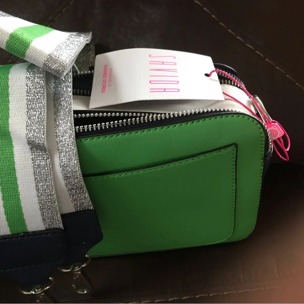 New bag with silver and green strap - Picture 1 of 5